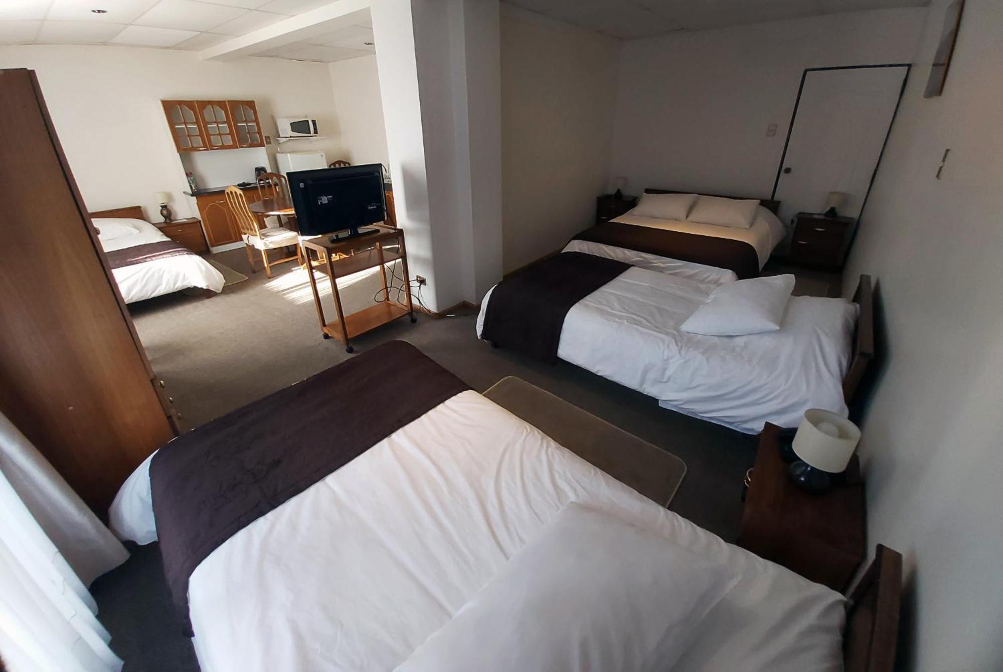 Hotel Esmeralda Castro Bilik gambar